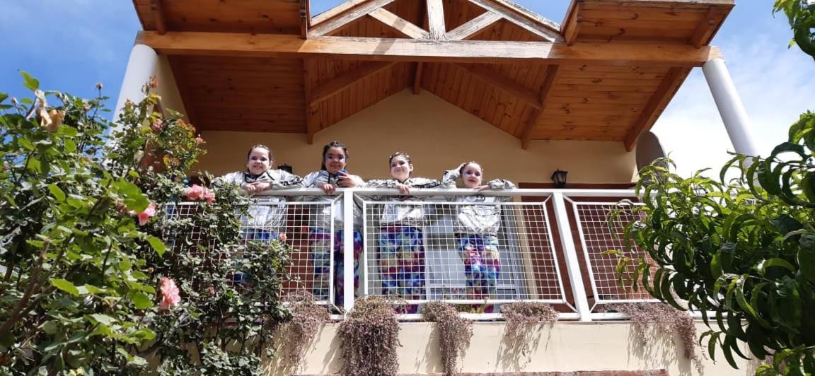 Casa De Franchesca Hostel Trelew Ngoại thất bức ảnh